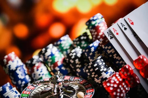 Wild Bandito five-reel grid with outlaw-themed symbols and payline display